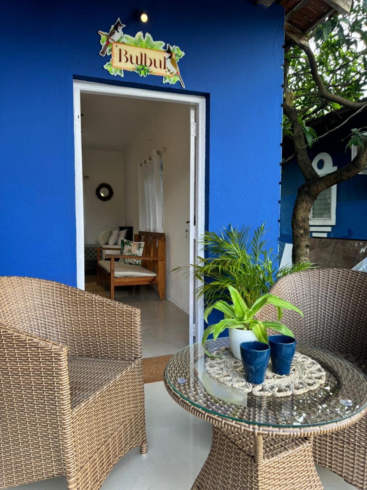 Kingfisher Blues Siolim Exterior photo